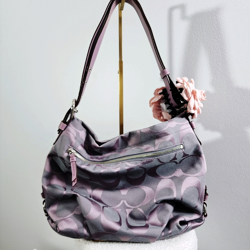 Coach 24cm Signature Duffle 2way Bag - Picture 10 of 16